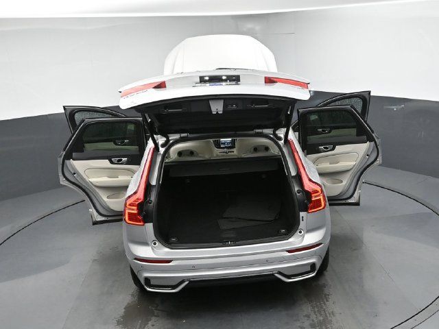 Used 2024 Volvo XC60 B5 Core AWD/4WD image 47