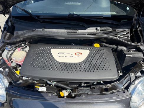 Used 2017 FIAT 500 e FWD image 36