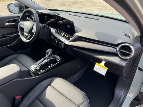 New 2026 Chevrolet Trax ACTIV w/ Driver Confidence Package FWD image 11