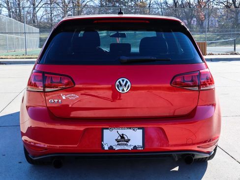 Used 2016 Volkswagen GTI S image 16
