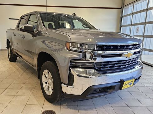 Used 2022 Chevrolet Silverado 1500 LT image 3