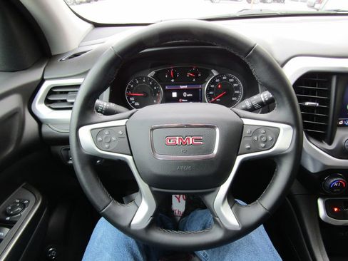 Used 2023 GMC Acadia SLT image 27