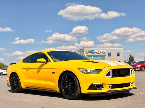 Used 2015 Ford Mustang GT Premium w/ Equipment Group 401A RWD image 8