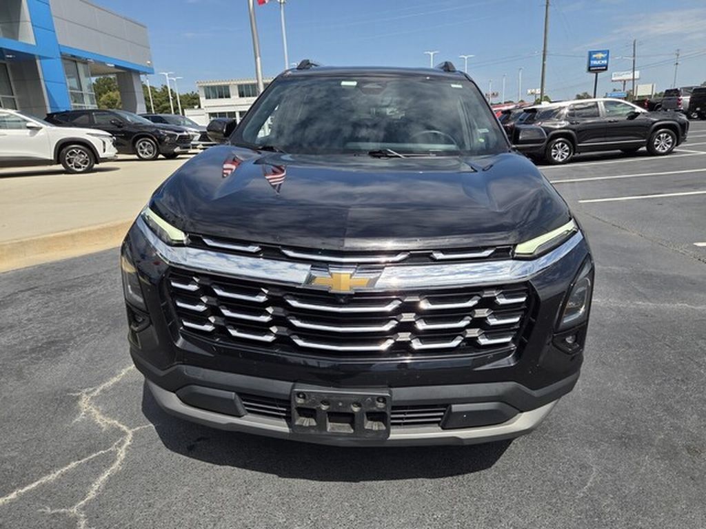 Used 2025 Chevrolet Equinox LT w/ Convenience Package II AWD/4WD image 9