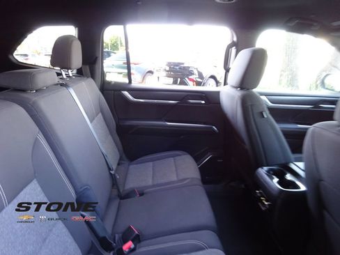 Certified 2025 GMC Acadia Elevation FWD image 21