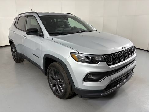 New 2026 Jeep Compass Latitude AWD/4WD image 2
