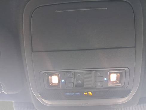 Used 2026 Ford Explorer Platinum RWD image 14