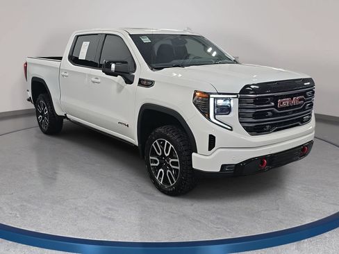 Used 2025 GMC Sierra 1500 AT4 w/ AT4 Premium Package AWD/4WD image 3