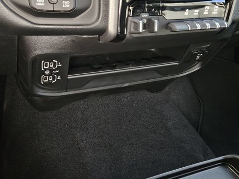 New 2026 RAM 2500 Tradesman AWD/4WD image 19