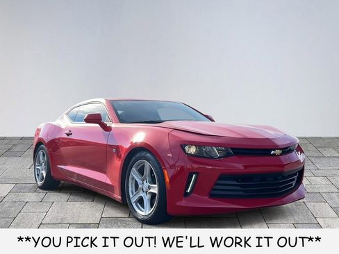 Used 2018 Chevrolet Camaro LT image 1