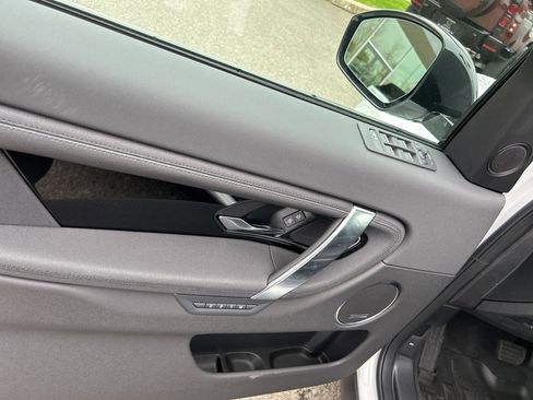 New 2025 Land Rover Discovery Sport S image 11