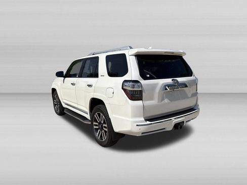 Used 2019 Toyota 4Runner Limited AWD/4WD image 7