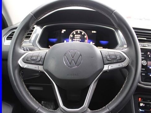 Certified 2023 Volkswagen Tiguan SE image 26