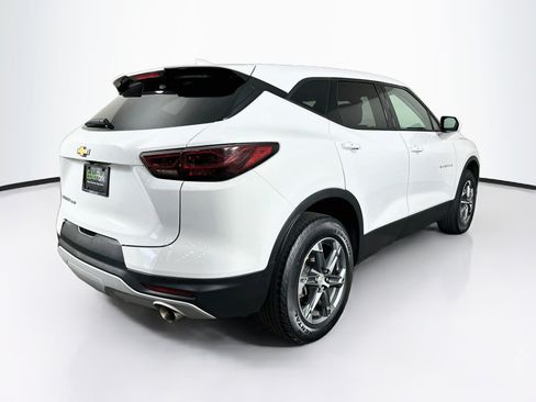 Used 2025 Chevrolet Blazer LT AWD/4WD image 9