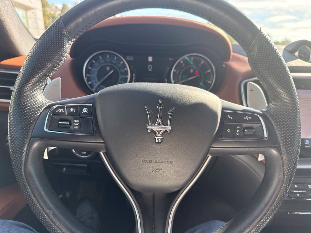 Used 2022 Maserati Ghibli Modena Q4 AWD/4WD image 13