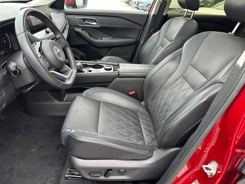 Used 2024 Nissan Rogue Platinum w/ Platinum Premium Package AWD/4WD image 19