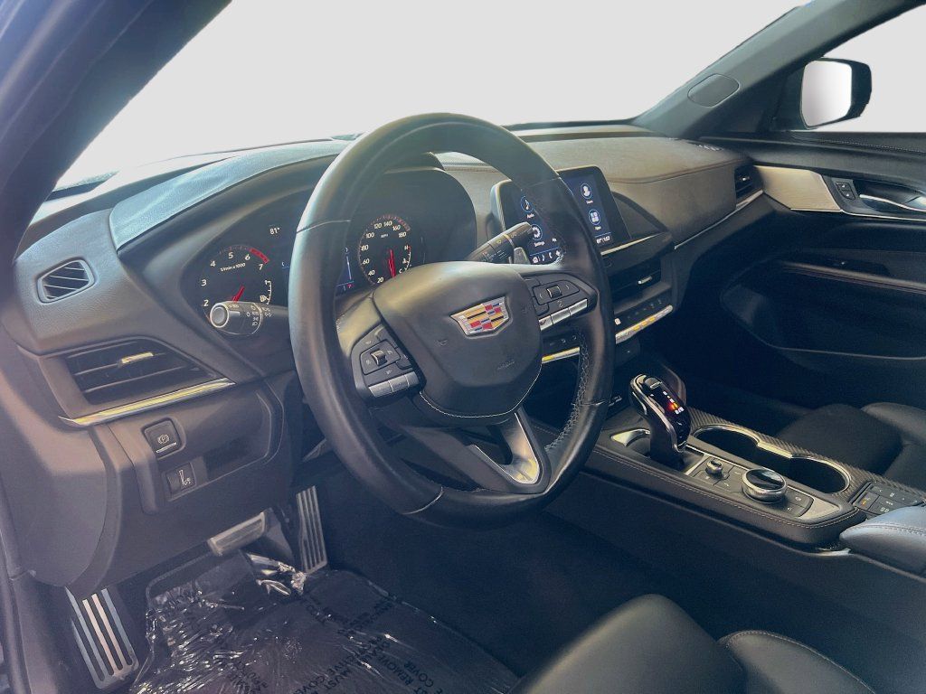 Used 2023 Cadillac CT4 V RWD image 9