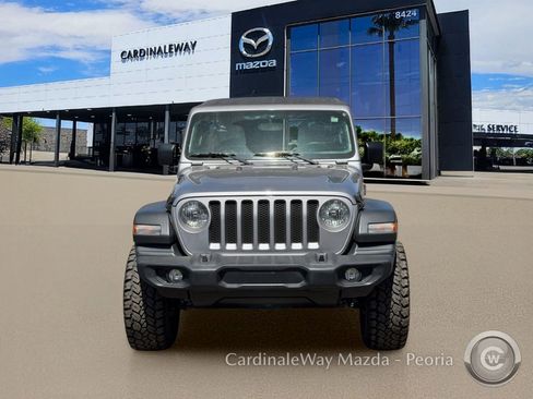 Used 2018 Jeep Wrangler Unlimited Sport AWD/4WD image 6