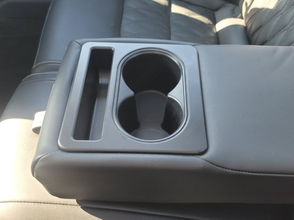 Used 2023 Nissan Maxima Platinum w/ Sport Mat Group FWD image 32