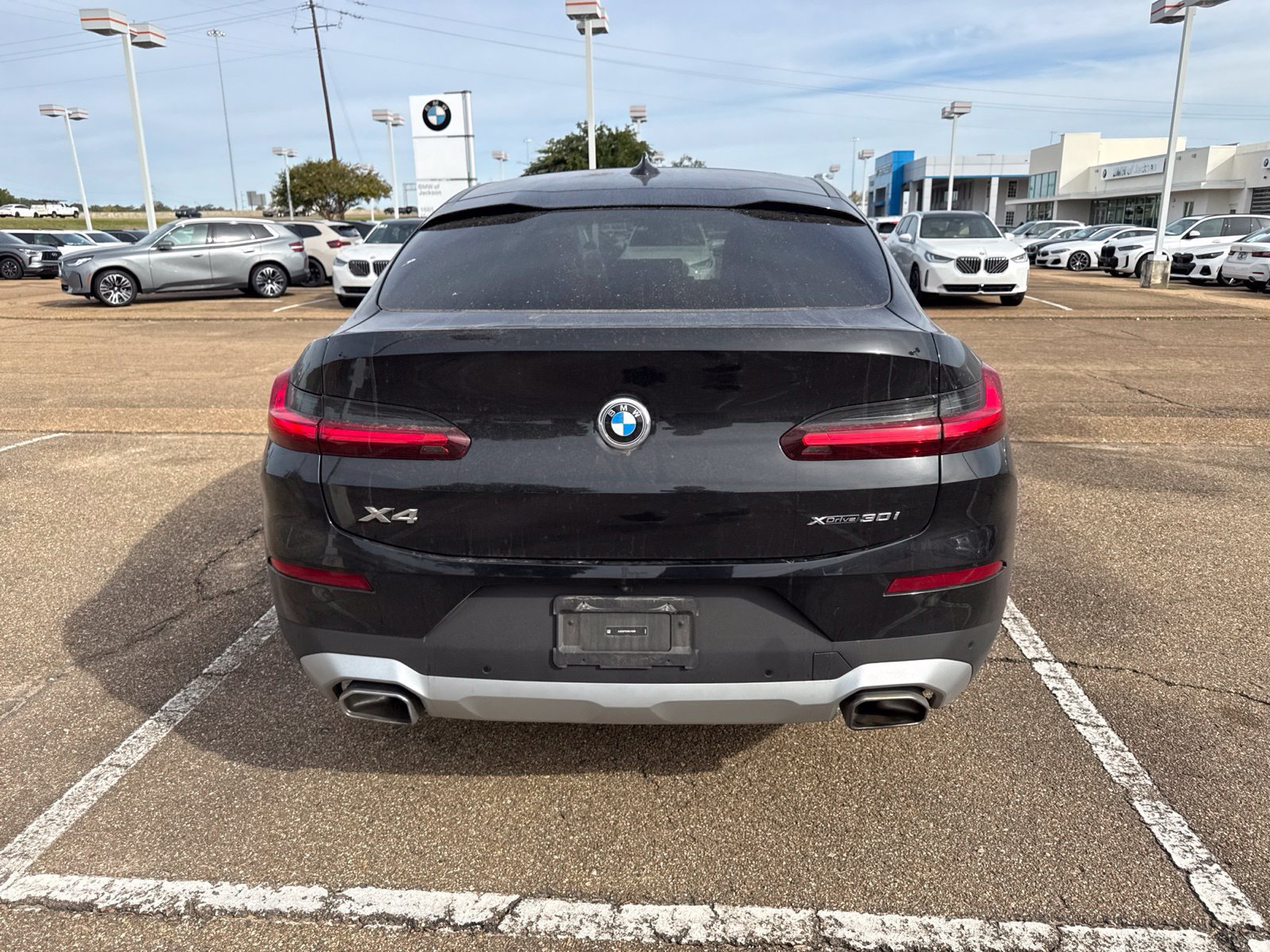 Certified 2024 BMW X4 xDrive30i w/ Premium Package AWD/4WD image 6