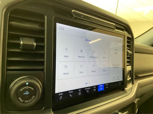 Used 2025 Ford F150 XLT w/ Equipment Group 302A MID image 29