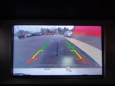 Used 2017 Ford Focus SE image 9