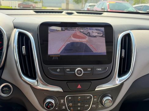 Used 2019 Chevrolet Equinox LT w/ Sun & Navigation Package AWD/4WD image 30