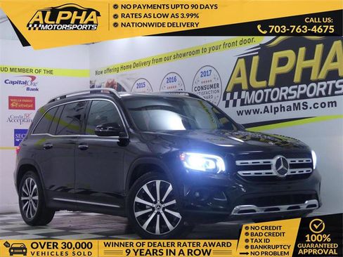 Used 2020 Mercedes-Benz GLB 250 4MATIC w/ Premium Package image 1
