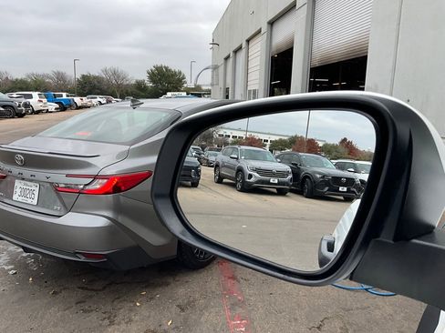 Used 2025 Toyota Tacoma TRD Off-Road image 17