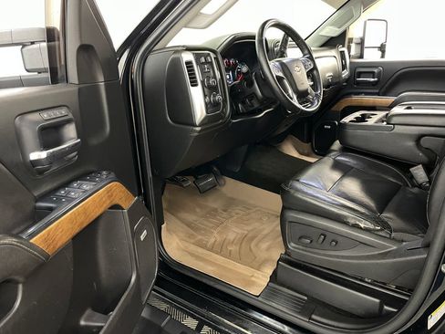 Used 2018 Chevrolet Silverado 3500 LTZ w/ Duramax Plus Package AWD/4WD image 11
