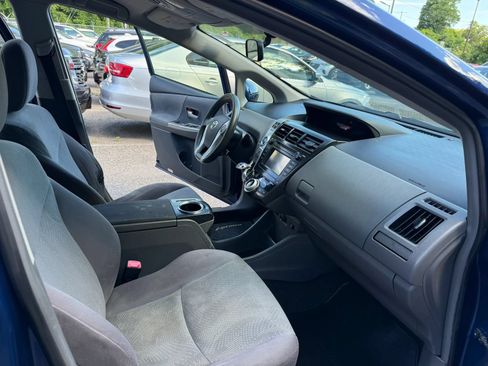 Used 2012 Toyota Prius V Three FWD image 13
