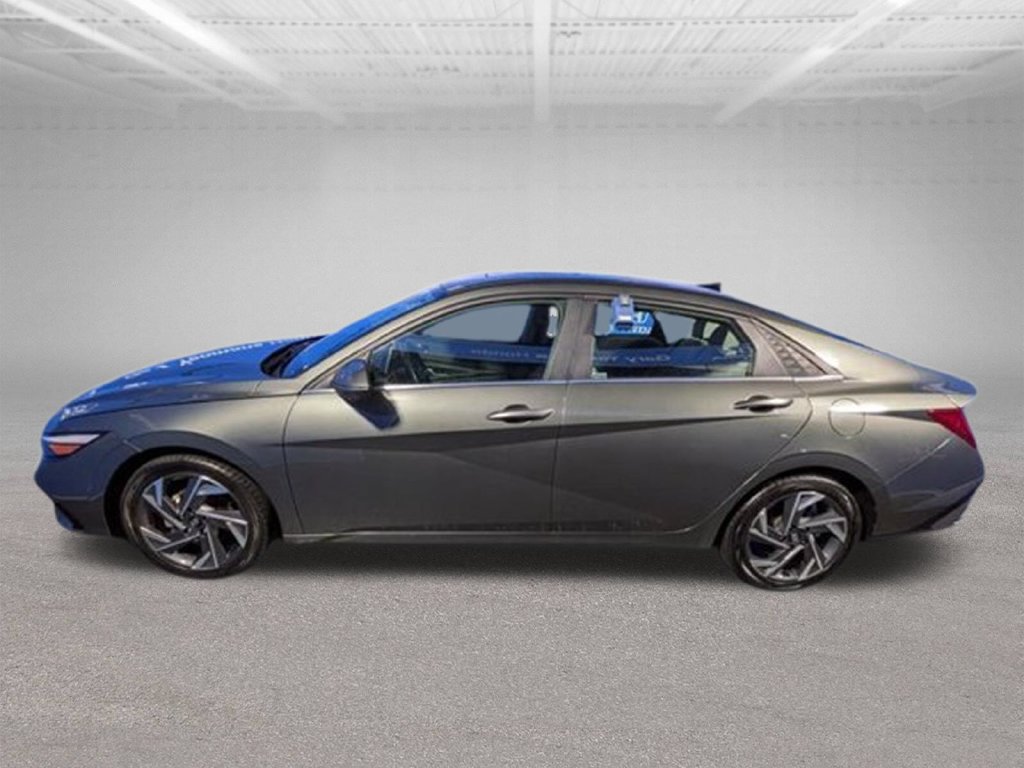 Used 2024 Hyundai Elantra Limited FWD image 10