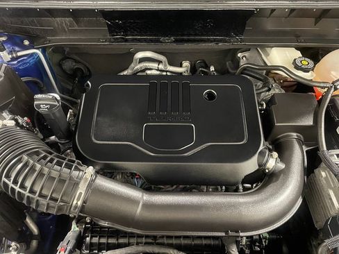 Used 2023 GMC Acadia SLE w/ Driver Convenience Package image 23