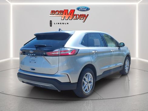 Used 2024 Ford Edge SEL AWD/4WD image 4