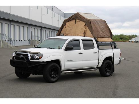 Used 2011 Toyota Tacoma 4x4 Double Cab image 34