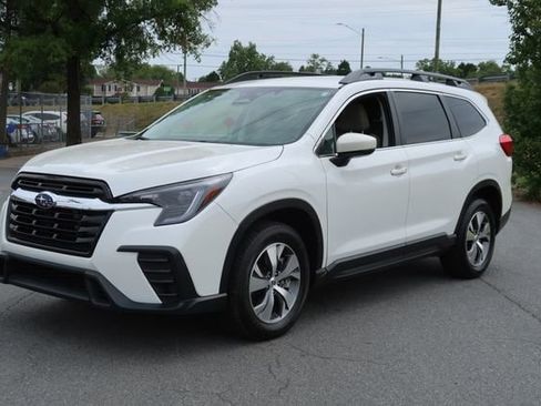 Certified 2024 Subaru Ascent Premium w/ Convenience Package AWD/4WD image 4