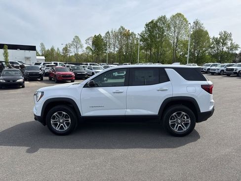 New 2026 GMC Terrain Elevation w/ Technology Package II FWD image 2
