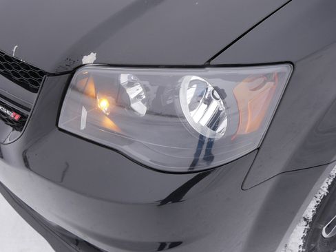 Certified 2016 Dodge Grand Caravan SE image 15