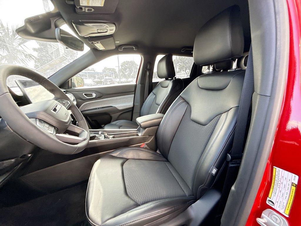 New 2023 Jeep Compass Latitude AWD/4WD image 22