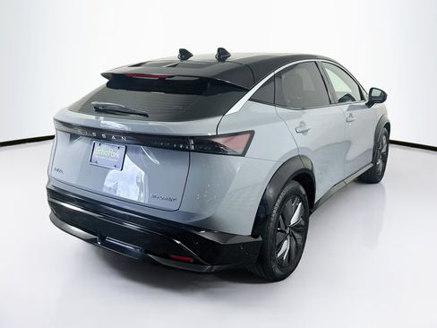 Used 2023 Nissan Ariya FWD image 9