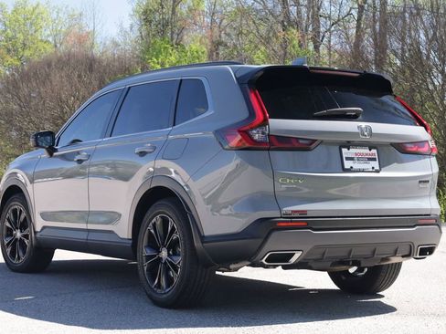 Used 2023 Honda CR-V Sport Touring image 4