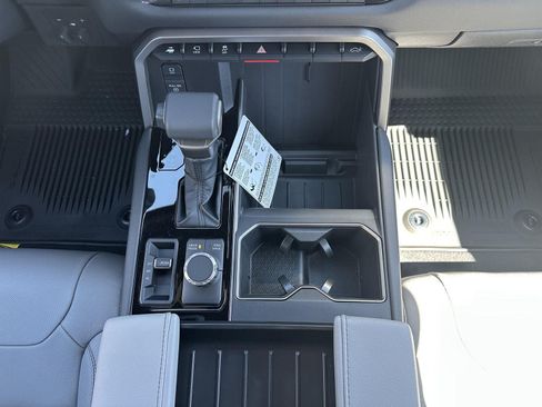 New 2026 Toyota Tundra Limited AWD/4WD image 21