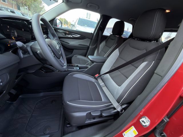 New 2026 Chevrolet TrailBlazer LT w/ Midnight Edition FWD image 17
