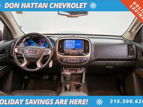 Used 2020 GMC Canyon Denali image 3