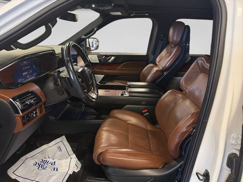 Used 2023 Lincoln Navigator Reserve AWD/4WD image 20