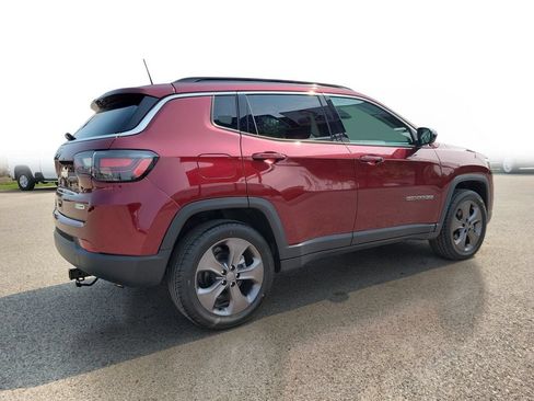 Used 2022 Jeep Compass Latitude w/ Sun and Sound Group AWD/4WD image 4
