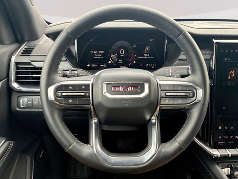 Certified 2025 GMC Acadia Elevation w/ Elevation Premium Package image 10