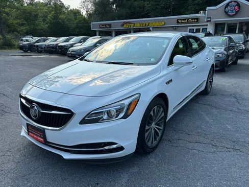 Used 2017 Buick LaCrosse Essence FWD image 4