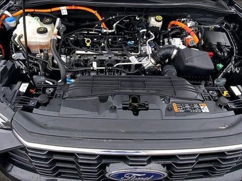 Used 2024 Ford Escape ST-Line w/ Equipment Group 301A image 39