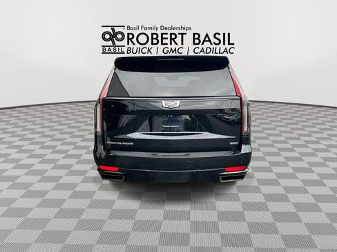 Used 2022 Cadillac Escalade Sport AWD/4WD image 7